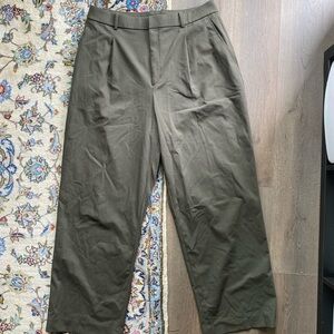 Uniqlo Women's Olive Trousers